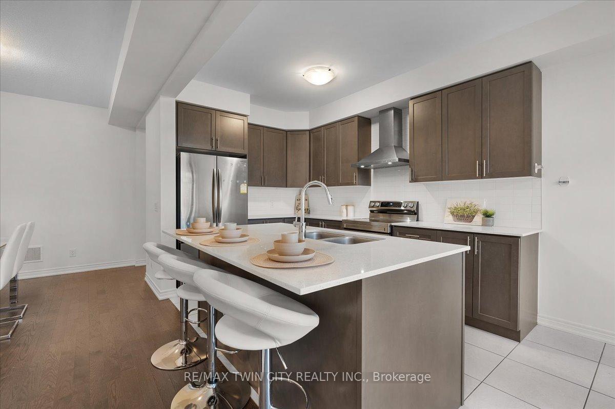 Photo 9 of 172 Broadacre Drive, Kitchener — HOMEH