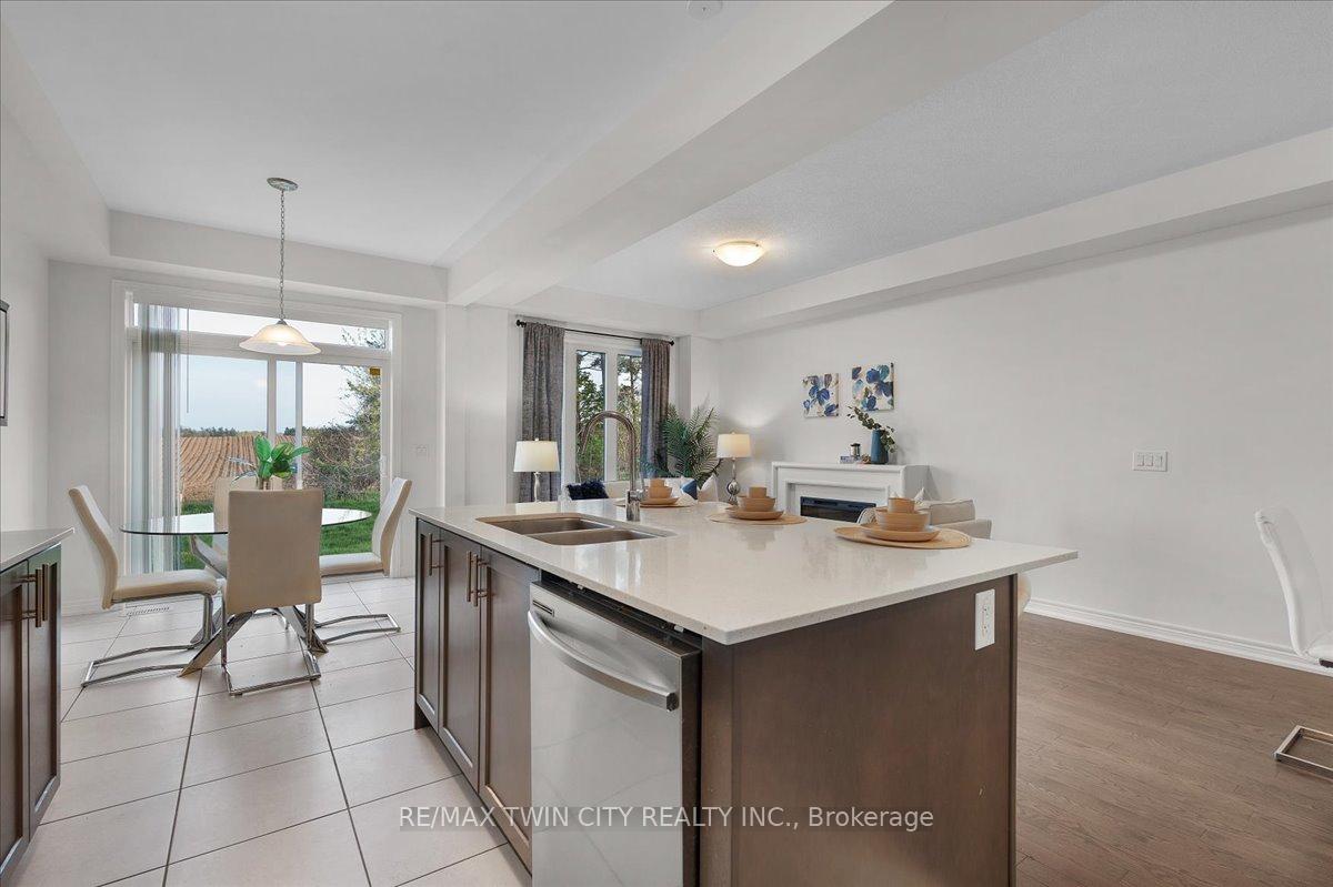 Photo 12 of 172 Broadacre Drive, Kitchener — HOMEH