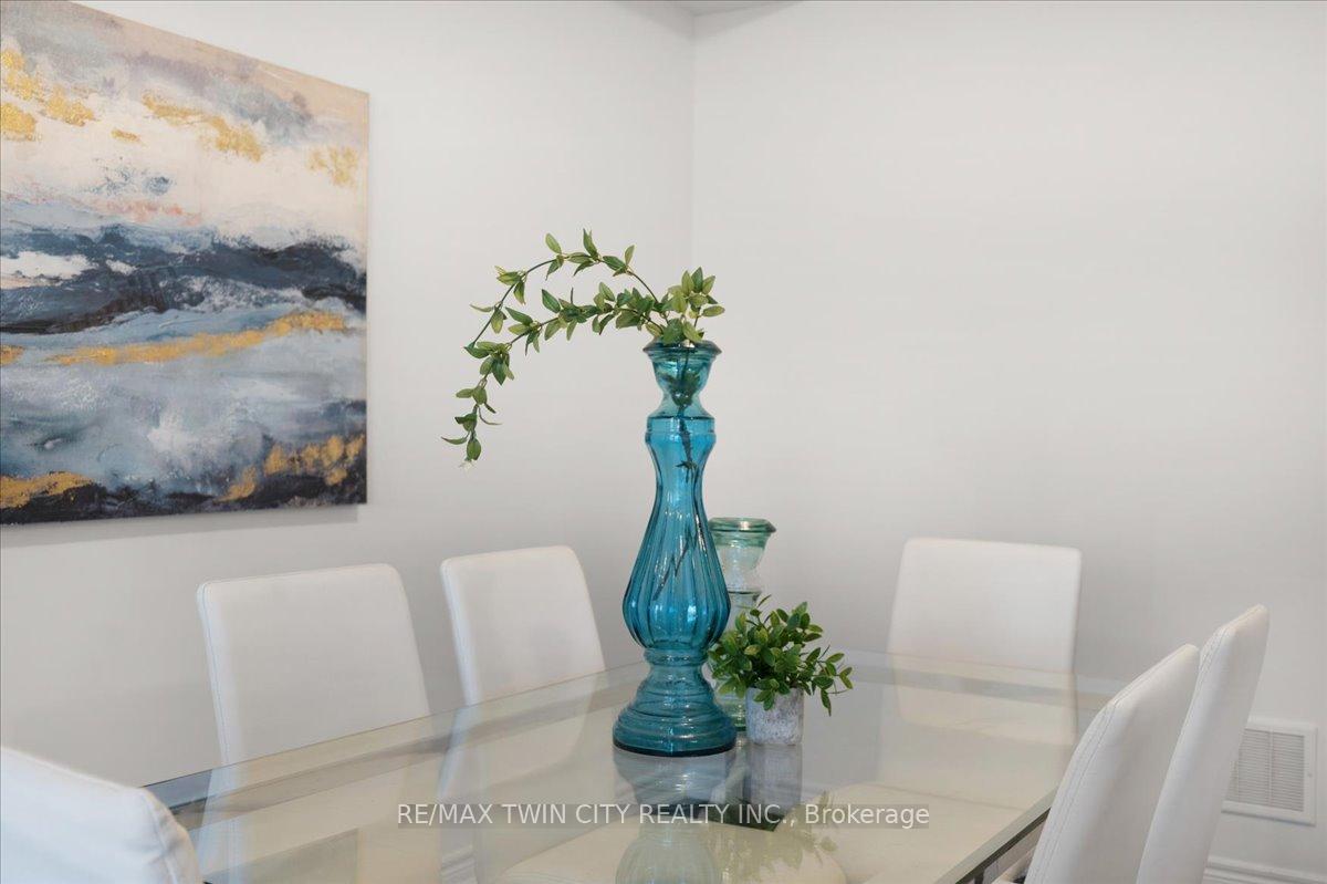 Photo 14 of 172 Broadacre Drive, Kitchener — HOMEH