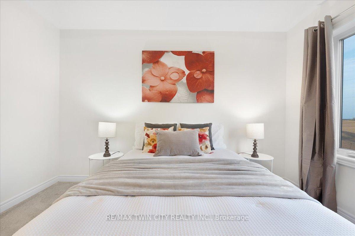 Photo 23 of 172 Broadacre Drive, Kitchener — HOMEH