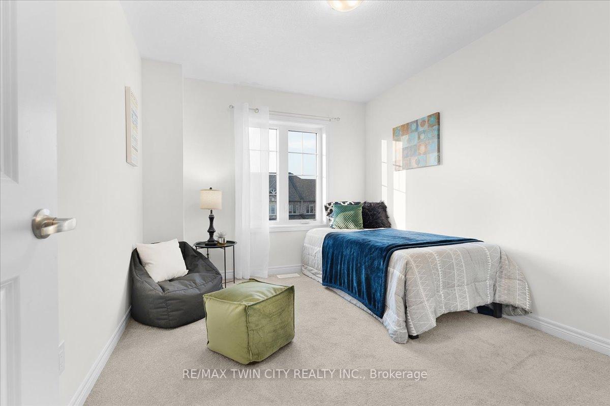 Photo 32 of 172 Broadacre Drive, Kitchener — HOMEH