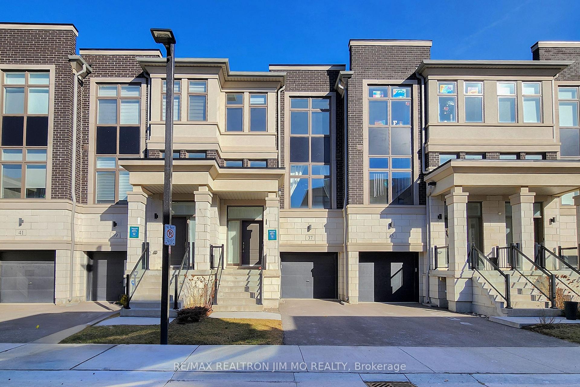 Photo 2 of 37 Armillo Place, Markham, Wismer — HOMEH