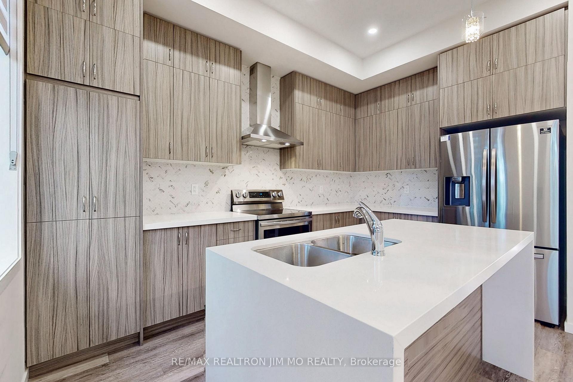 Photo 5 of 37 Armillo Place, Markham, Wismer — HOMEH