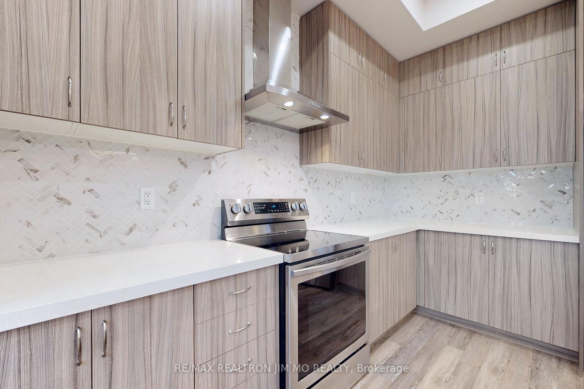 Photo 6 of 37 Armillo Place, Markham, Wismer — HOMEH