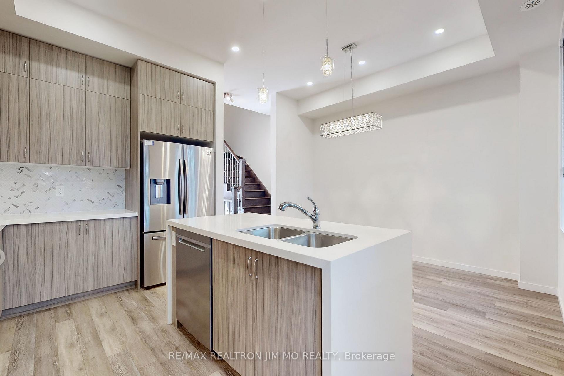 Photo 7 of 37 Armillo Place, Markham, Wismer — HOMEH
