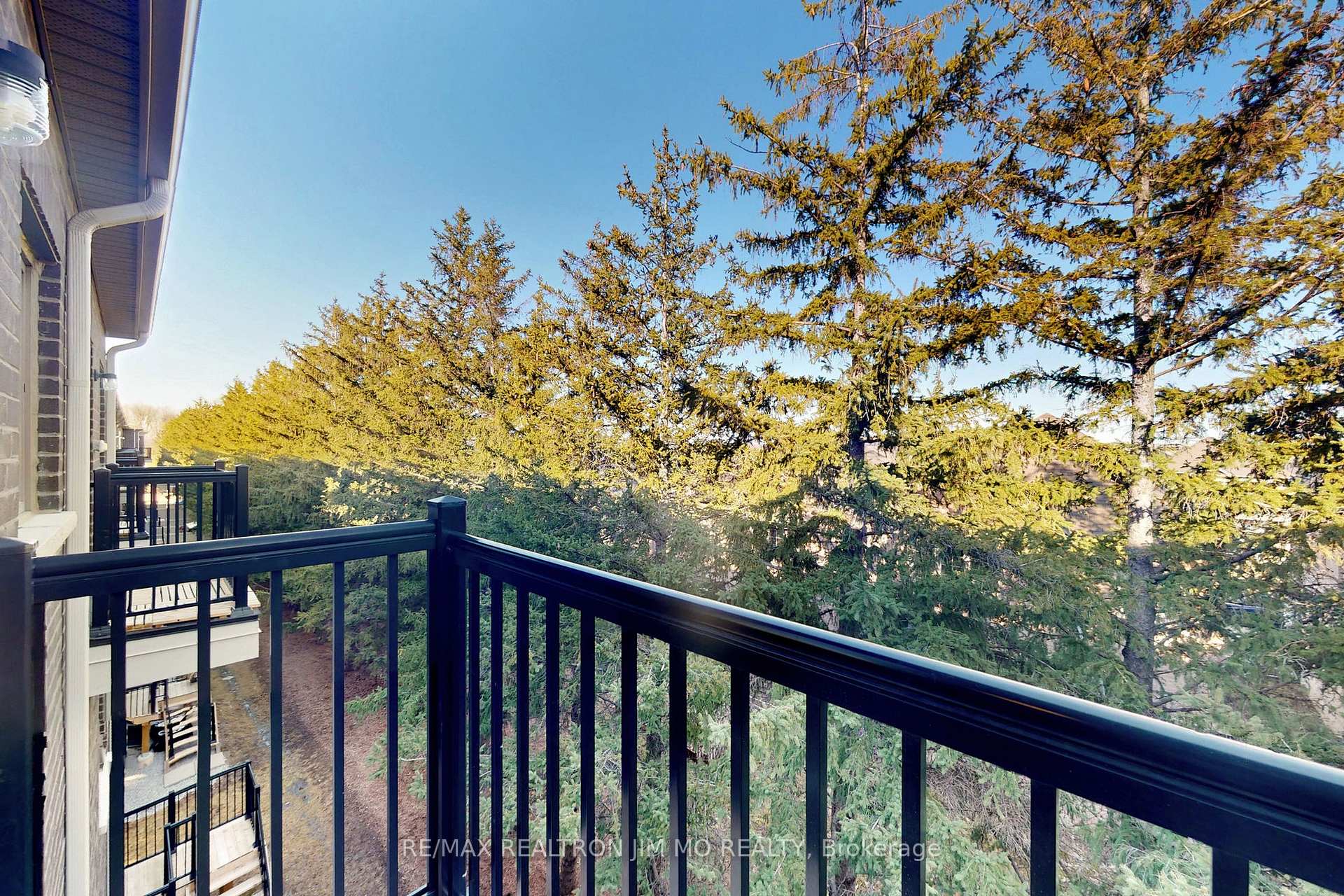 Photo 33 of 37 Armillo Place, Markham, Wismer — HOMEH