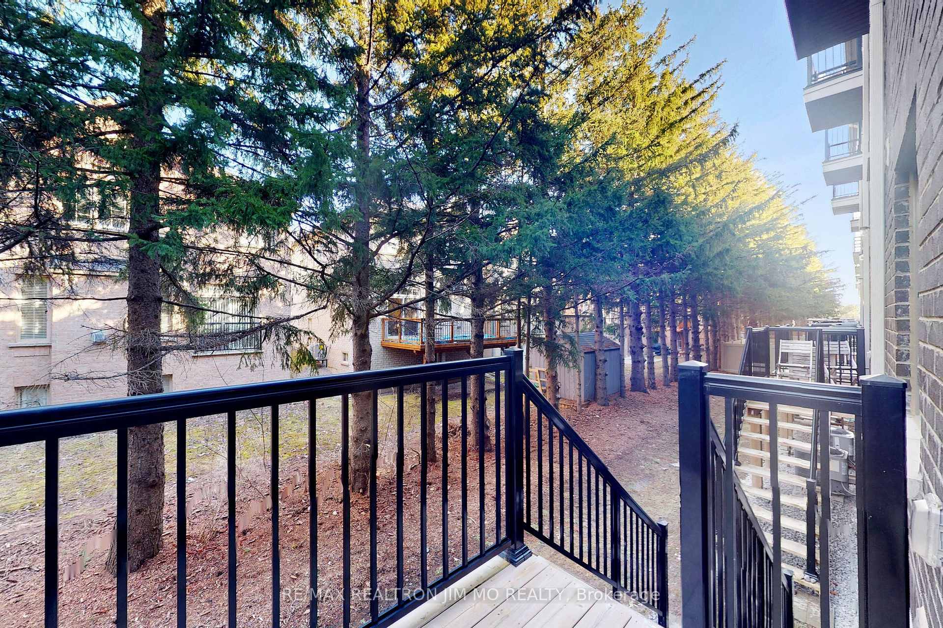 Photo 34 of 37 Armillo Place, Markham, Wismer — HOMEH