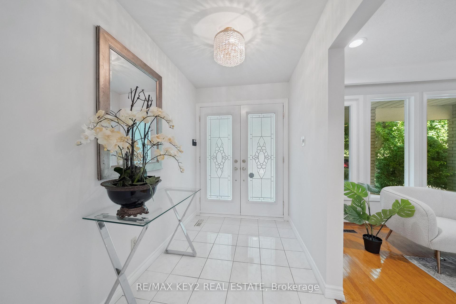 Photo 2 of 172 Bayview Fairways Drive, Markham, Bayview Fairway-Bayview Country Club Estates — HOMEH