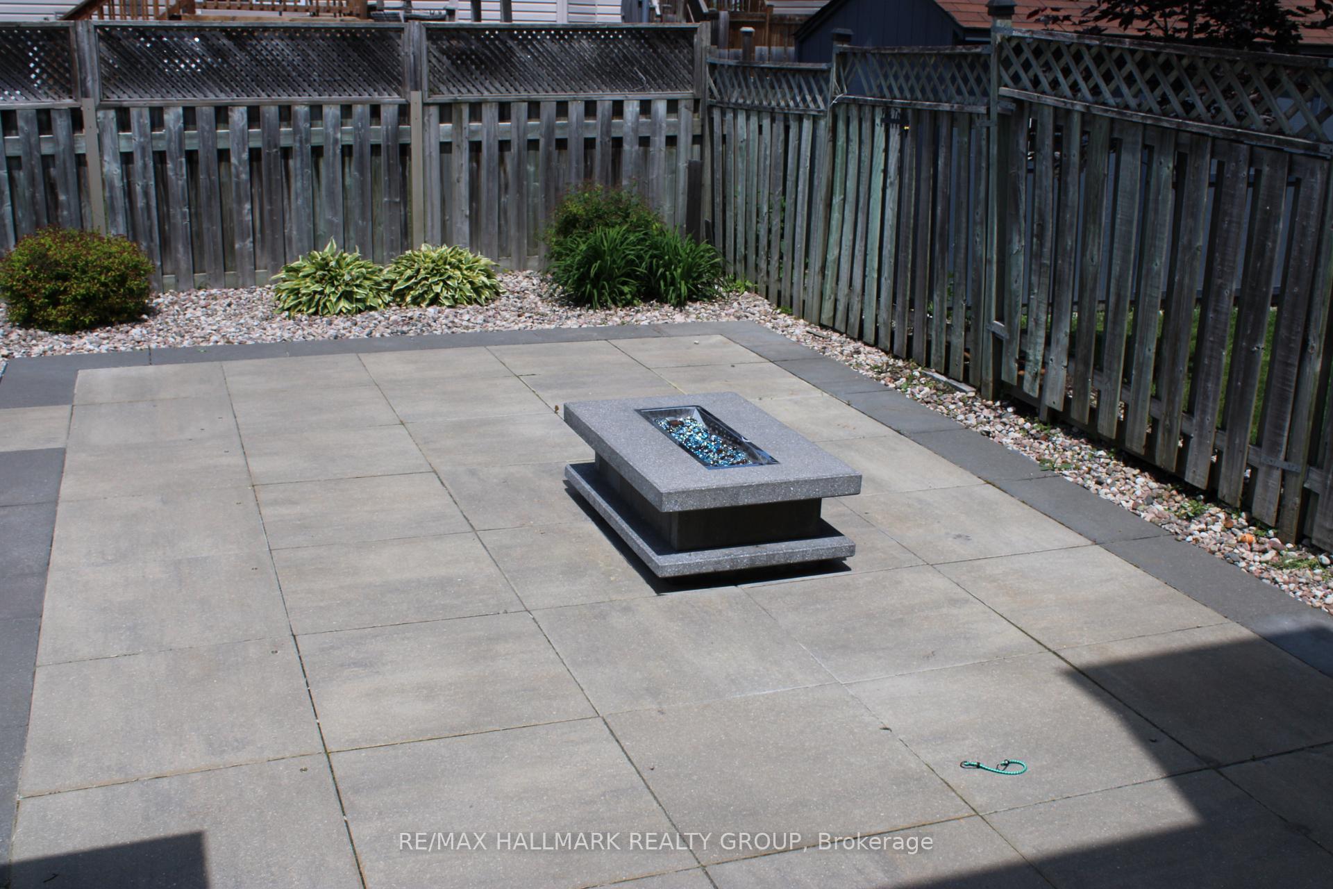 Photo 6 of 47 Emerald Meadows Drive, Ottawa, Kanata - Emerald Meadows/Trailwest — HOMEH
