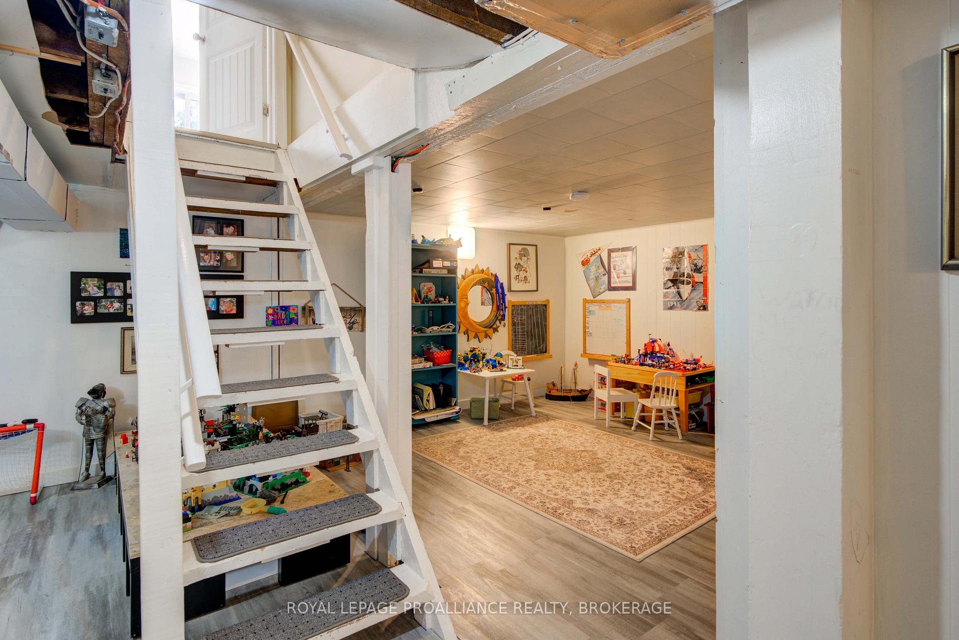 Photo 32 of 216 Regent Street, Kingston, Central City East — HOMEH