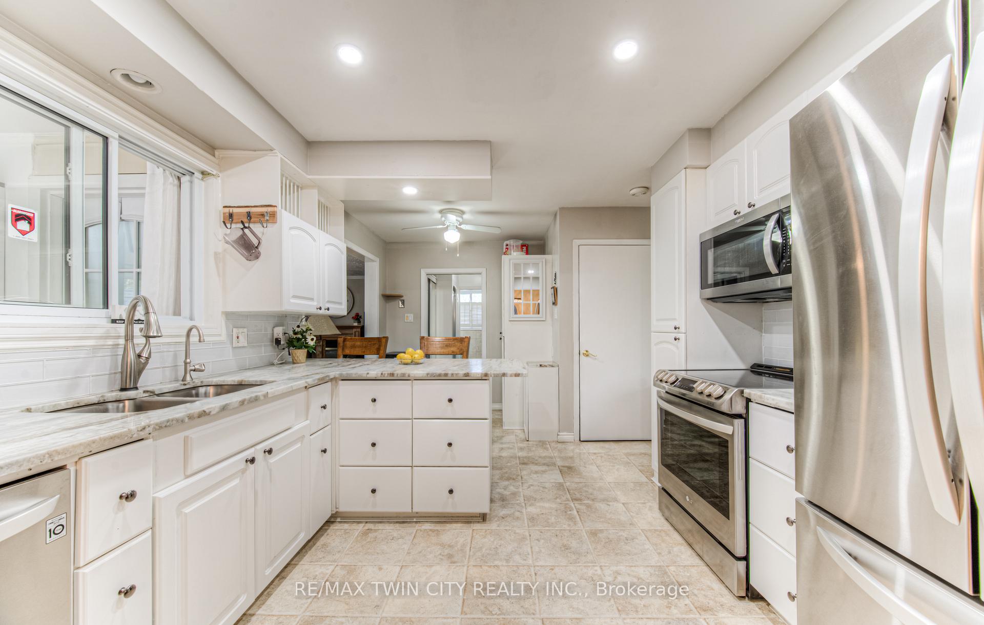 Photo 6 of 590 Manchester Road, Kitchener — HOMEH