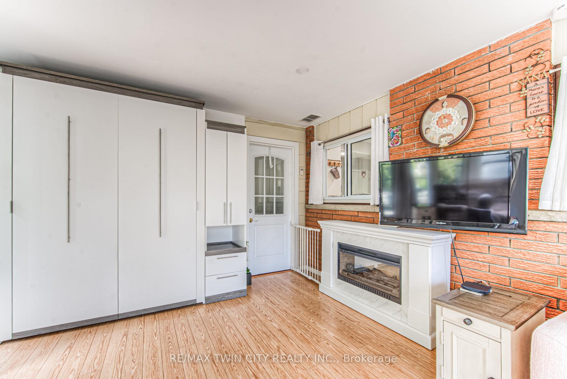 Photo 10 of 590 Manchester Road, Kitchener — HOMEH