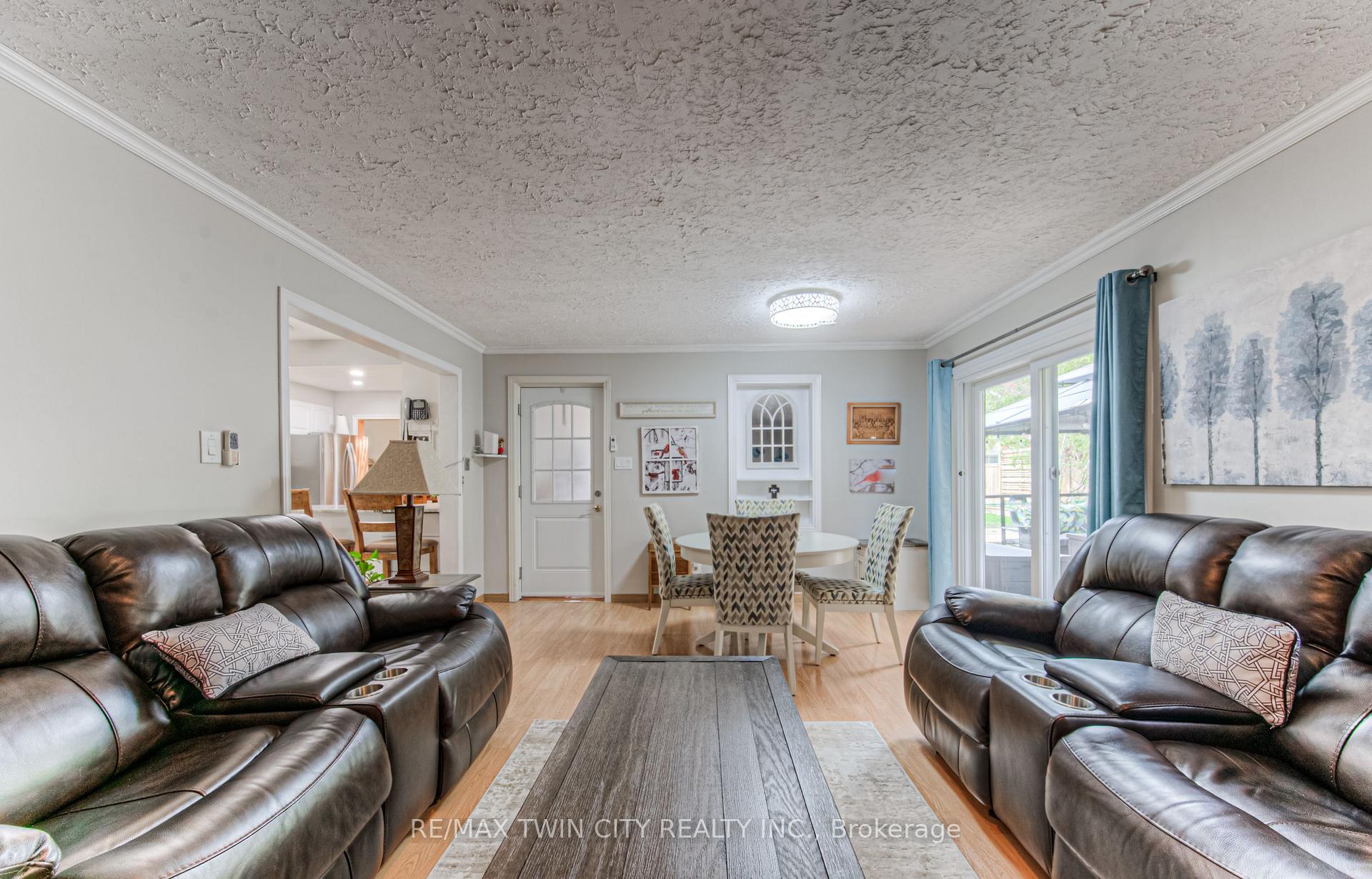 Photo 13 of 590 Manchester Road, Kitchener — HOMEH