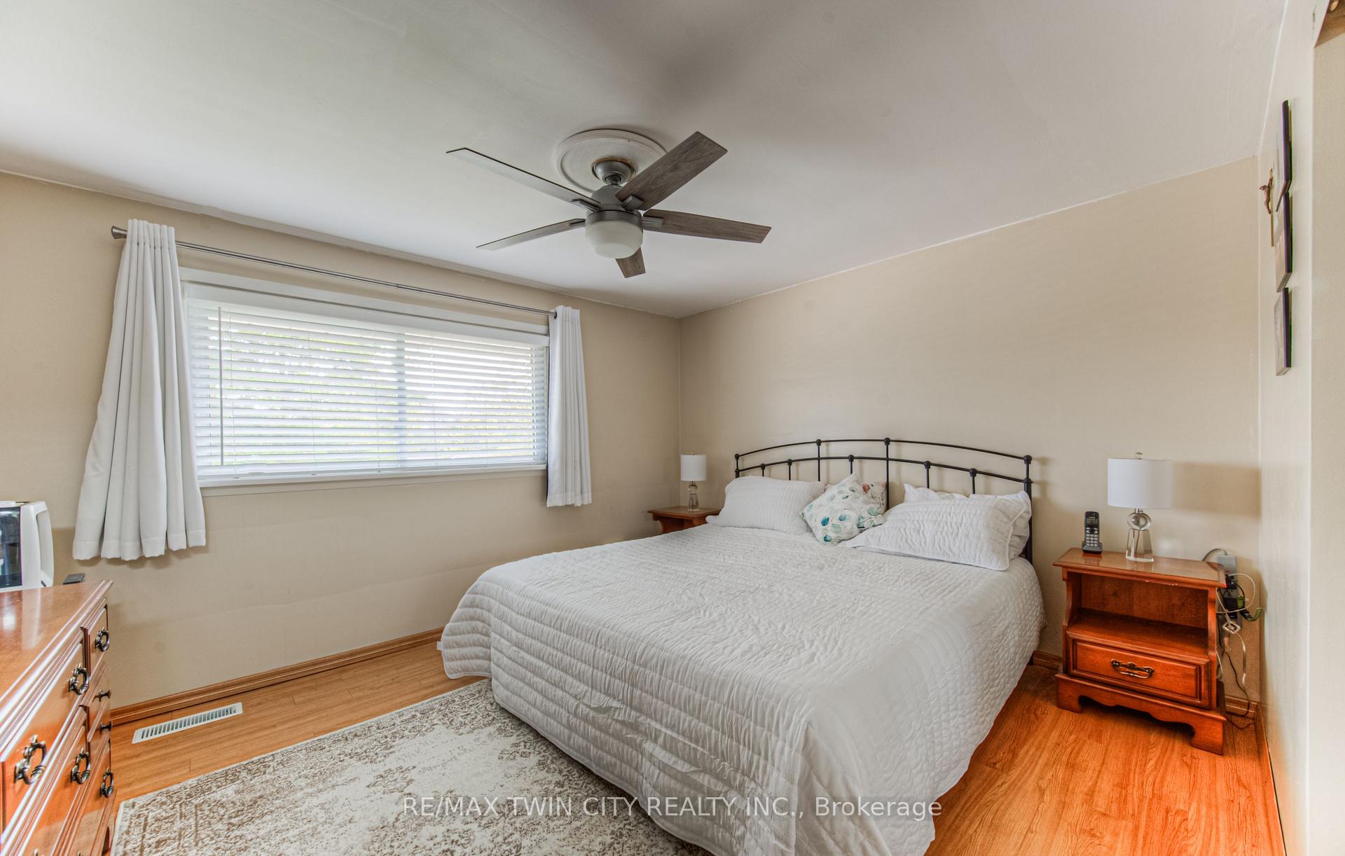 Photo 17 of 590 Manchester Road, Kitchener — HOMEH