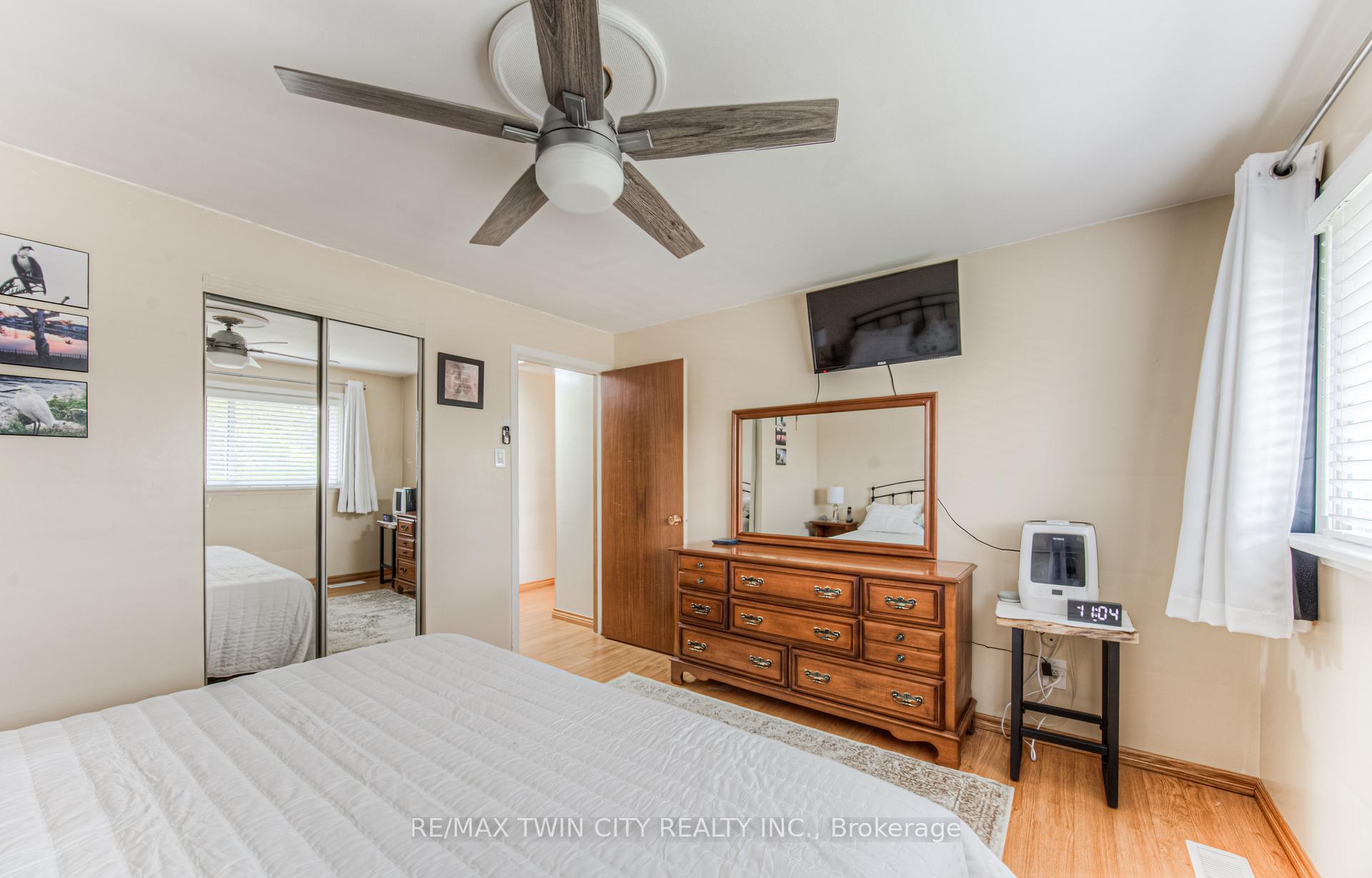 Photo 18 of 590 Manchester Road, Kitchener — HOMEH