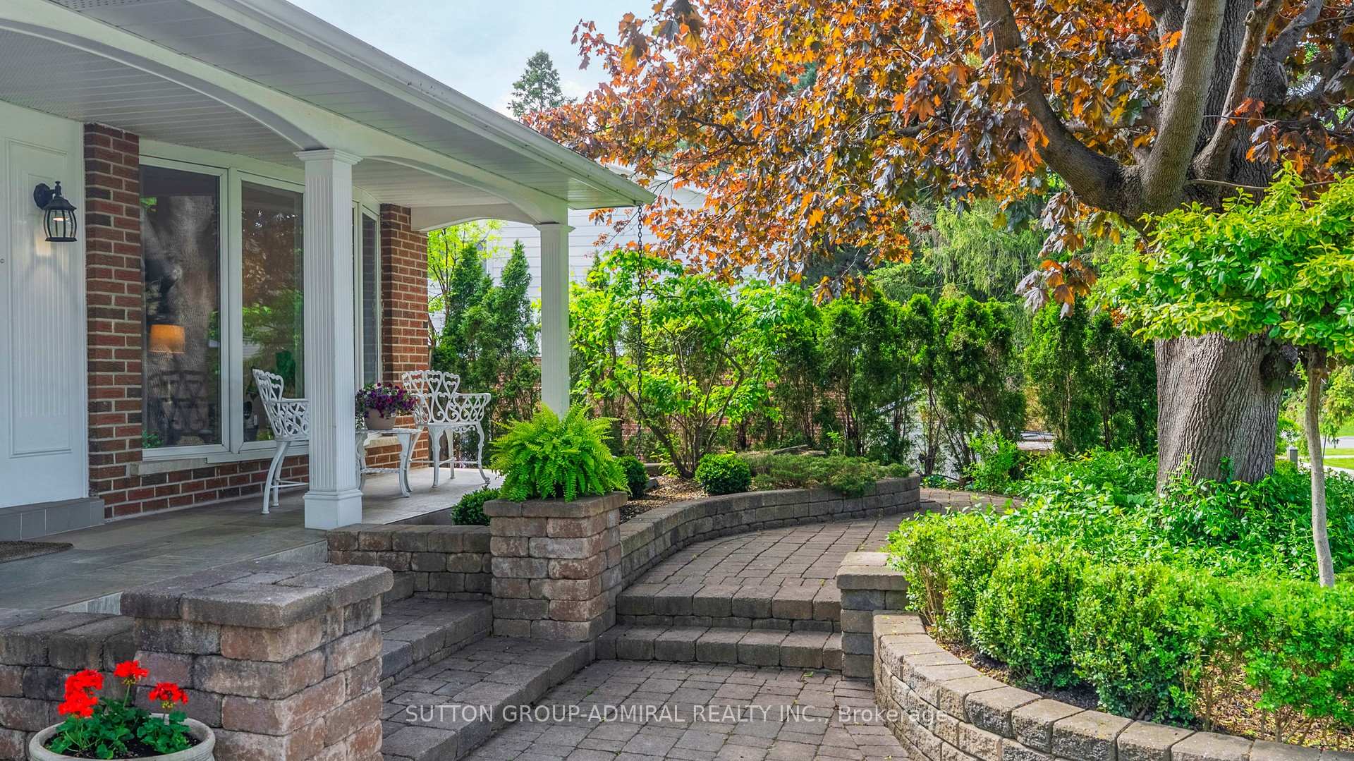 Photo 3 of 3 Blue Spruce Lane, Markham, Royal Orchard — HOMEH