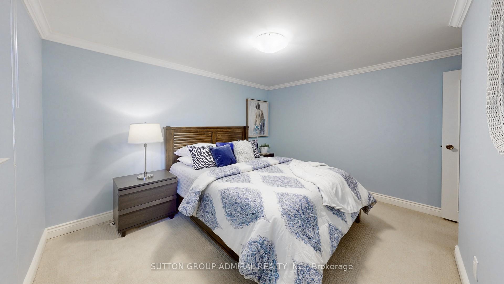 Photo 34 of 3 Blue Spruce Lane, Markham, Royal Orchard — HOMEH