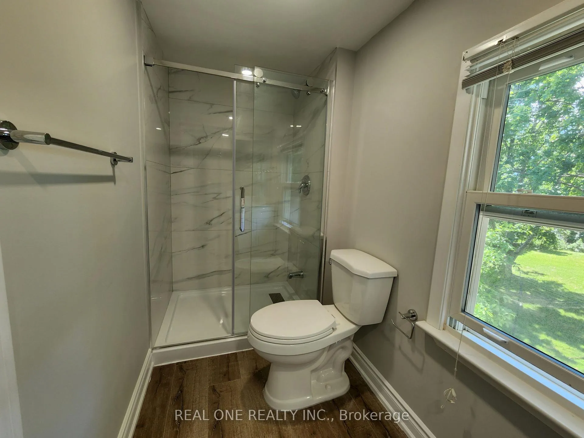Photo 15 of 9 Erlane Avenue, Markham, Bullock — HOMEH
