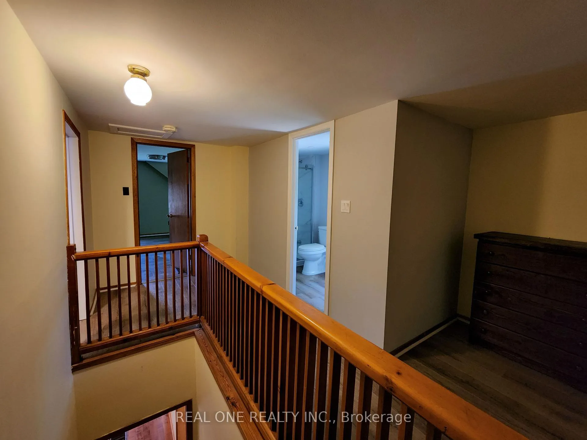 Photo 17 of 9 Erlane Avenue, Markham, Bullock — HOMEH