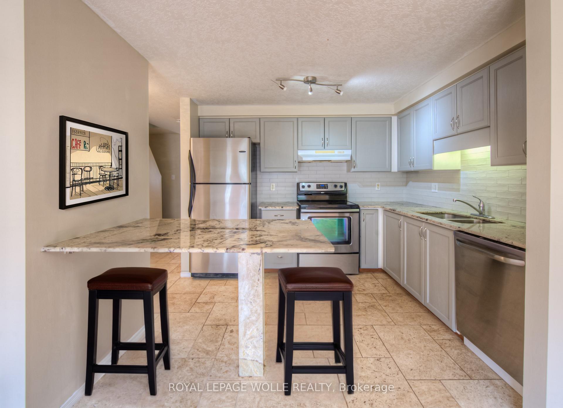 Photo 5 of 30 Chantilly Street, Kitchener, Huron Park — HOMEH