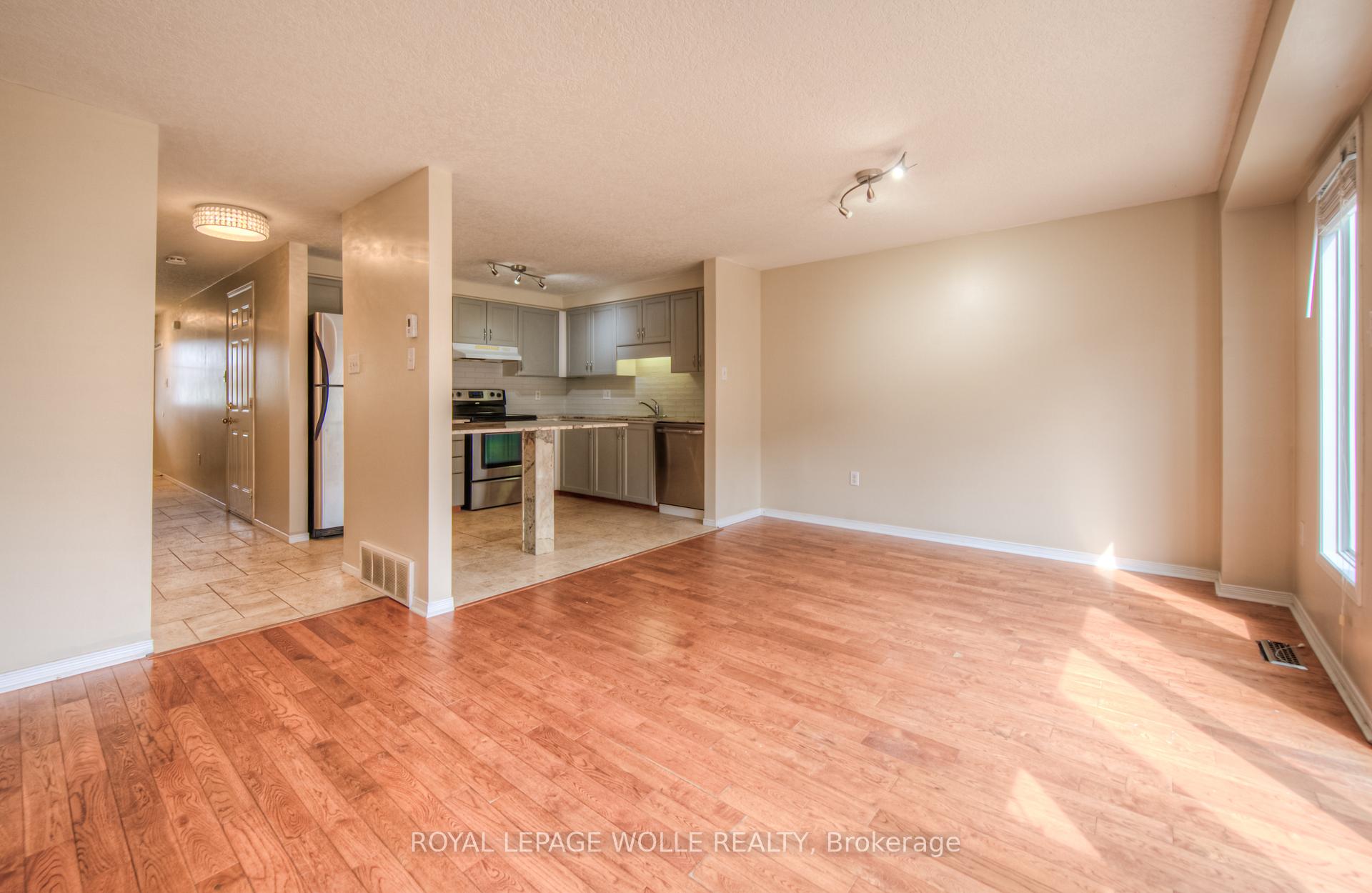 Photo 17 of 30 Chantilly Street, Kitchener, Huron Park — HOMEH