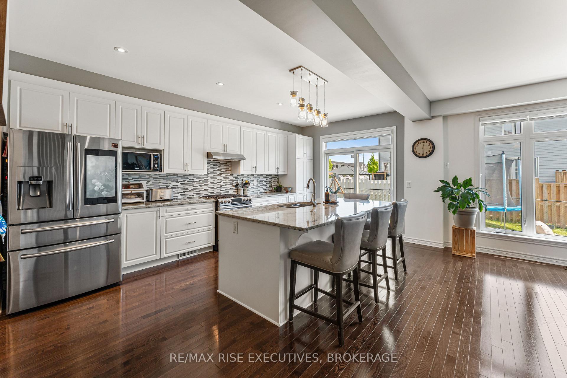 Photo 9 of 1118 Woodhaven Drive, Kingston, City Northwest — HOMEH