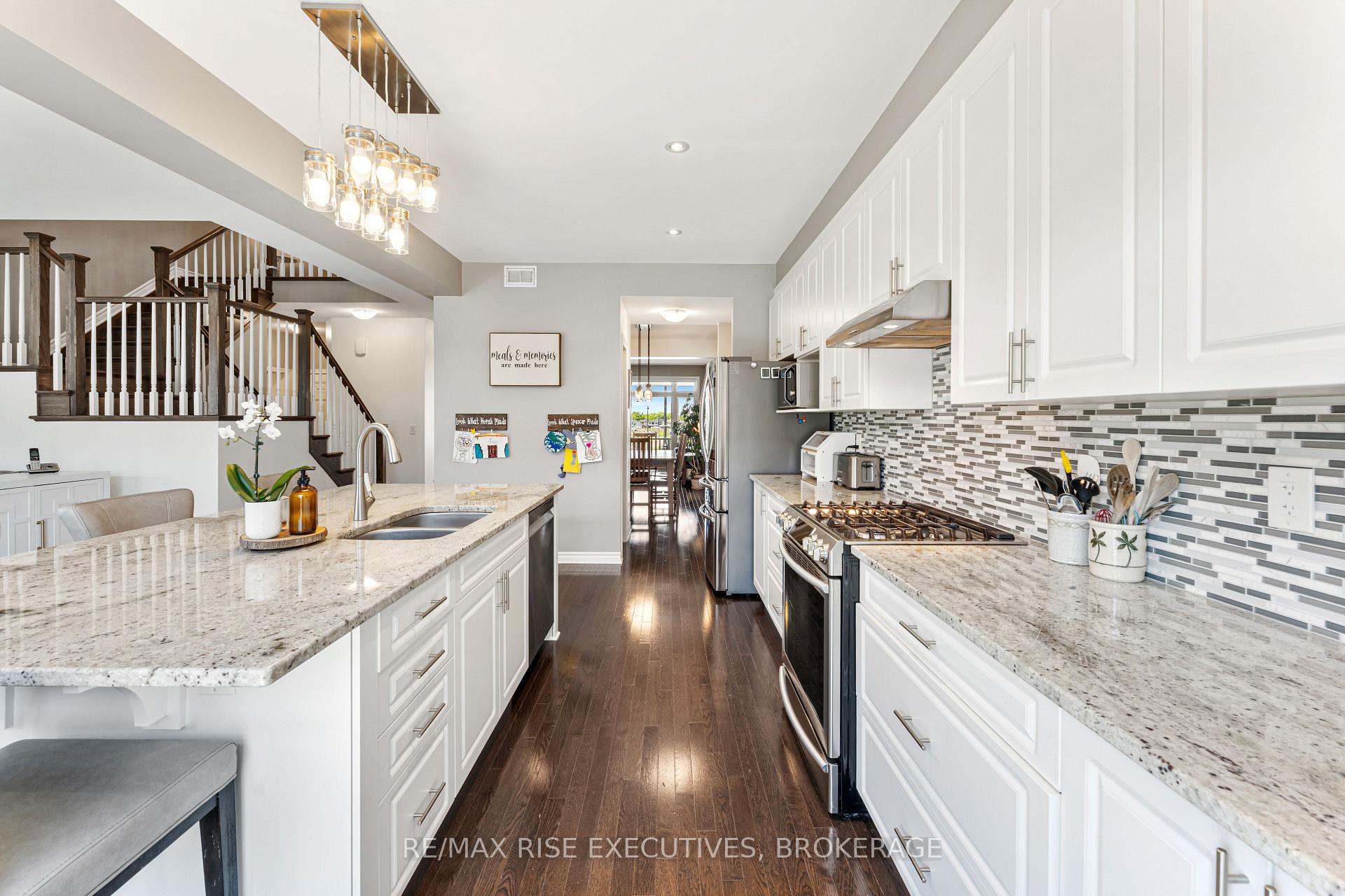 Photo 12 of 1118 Woodhaven Drive, Kingston, City Northwest — HOMEH