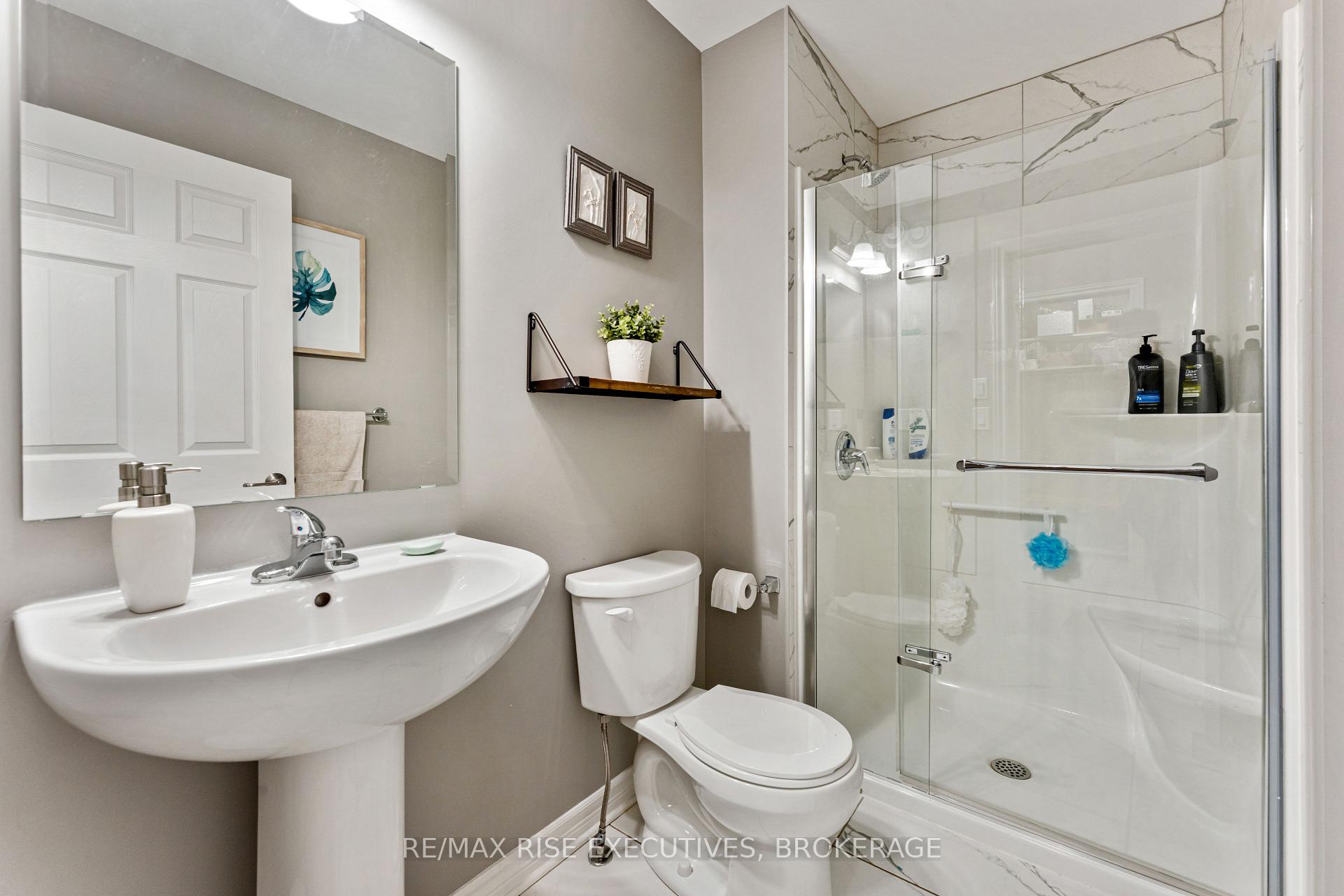 Photo 16 of 1118 Woodhaven Drive, Kingston, City Northwest — HOMEH