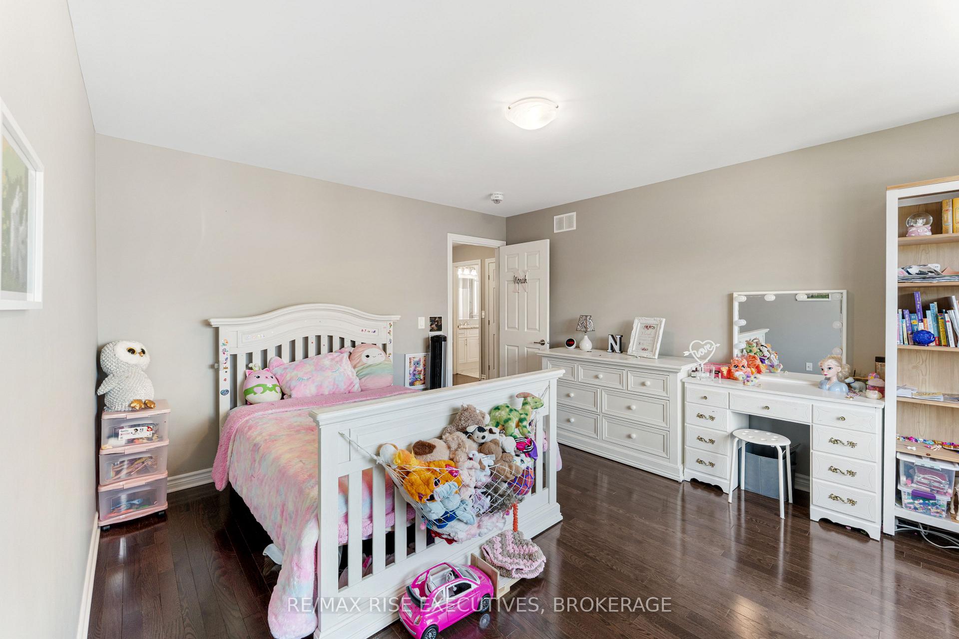 Photo 20 of 1118 Woodhaven Drive, Kingston, City Northwest — HOMEH