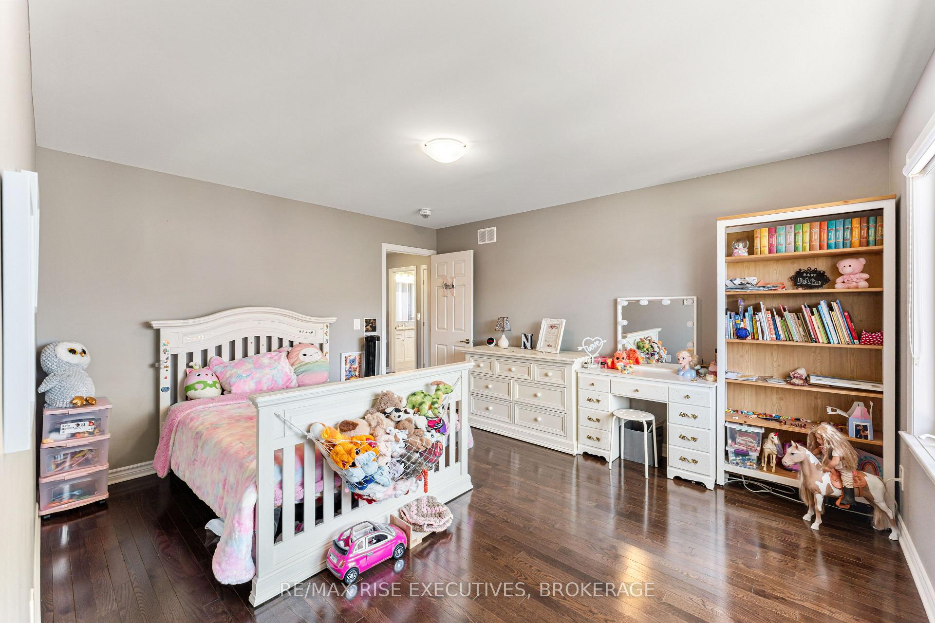 Photo 22 of 1118 Woodhaven Drive, Kingston, City Northwest — HOMEH