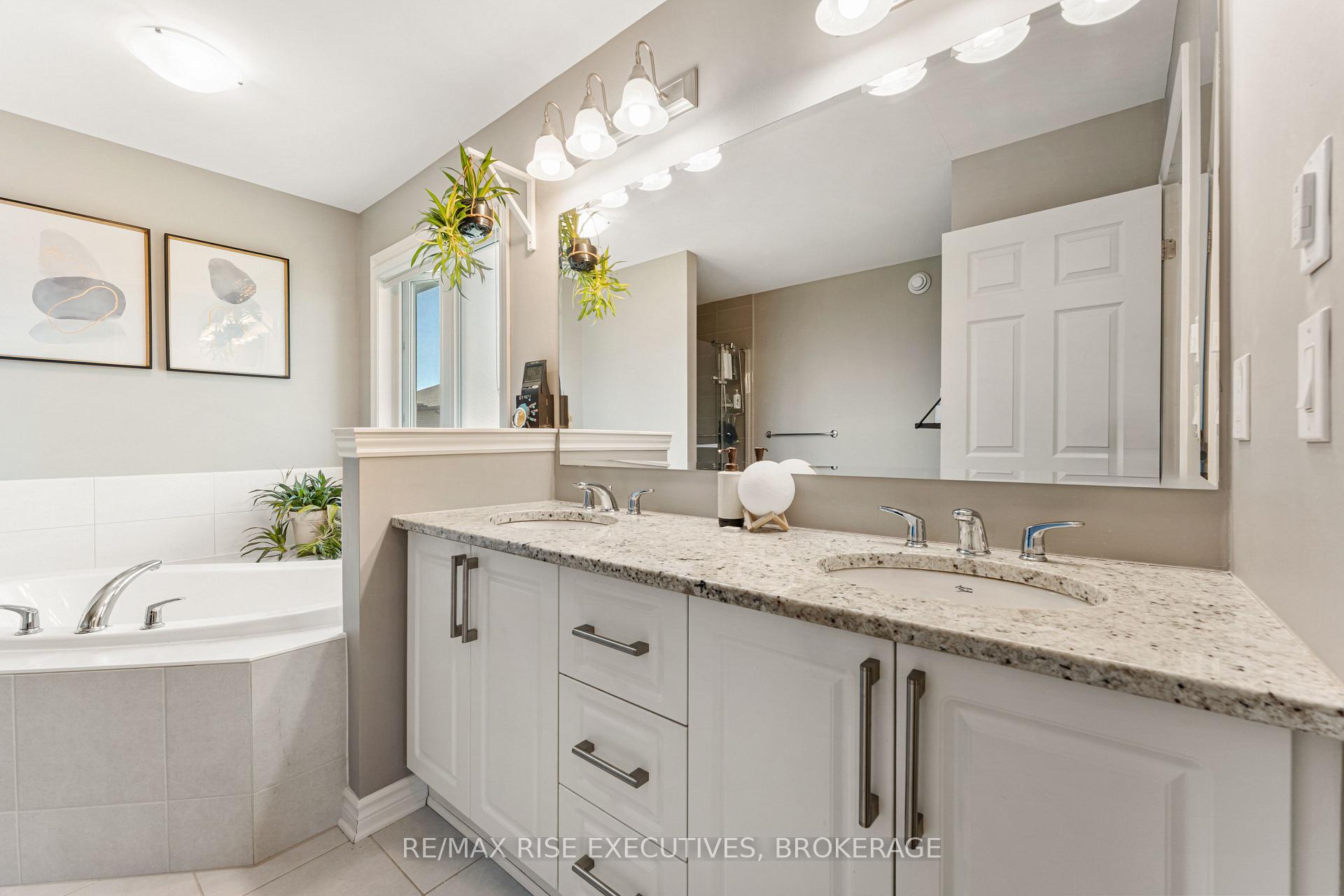 Photo 30 of 1118 Woodhaven Drive, Kingston, City Northwest — HOMEH