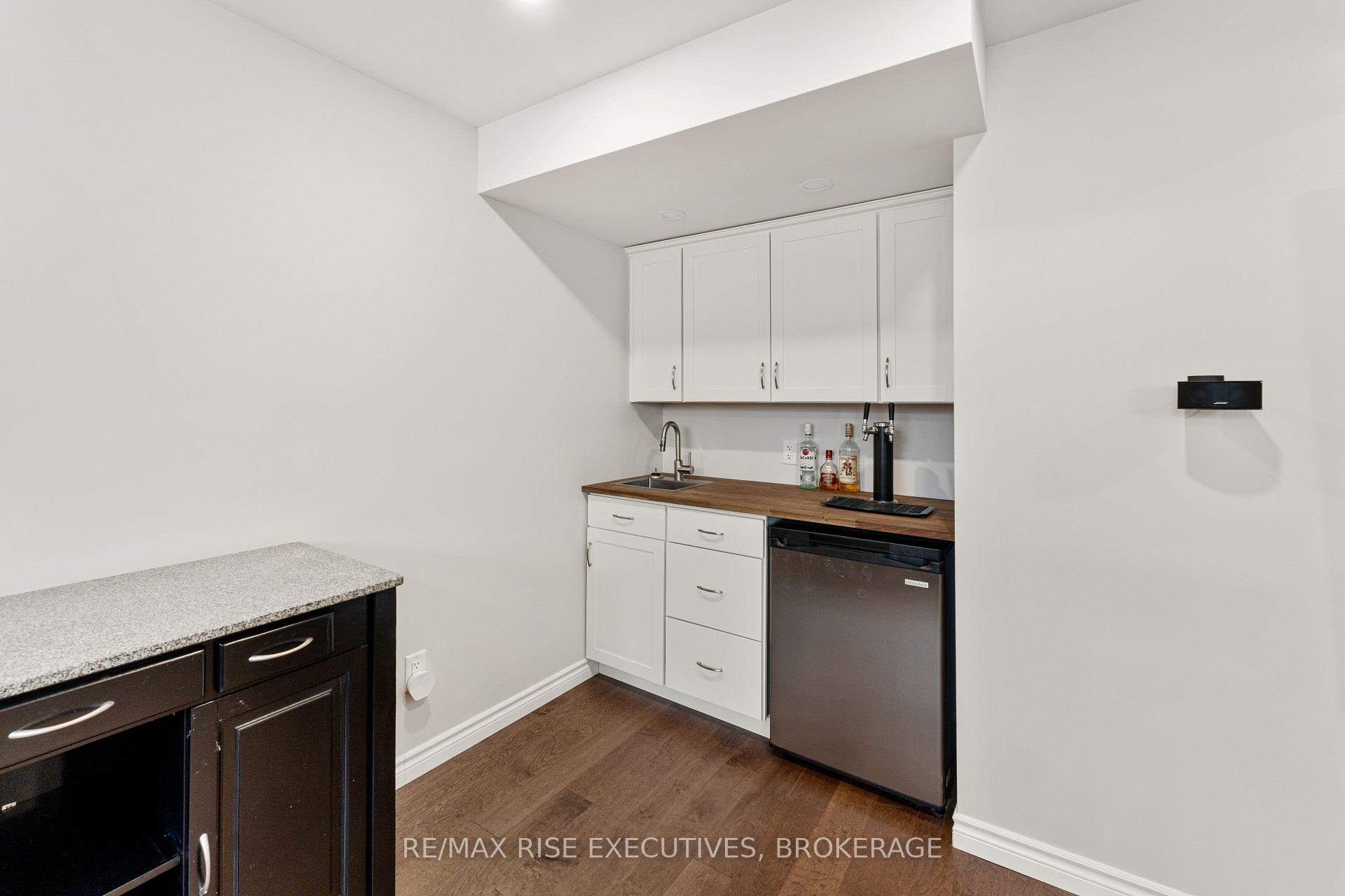 Photo 37 of 1118 Woodhaven Drive, Kingston, City Northwest — HOMEH