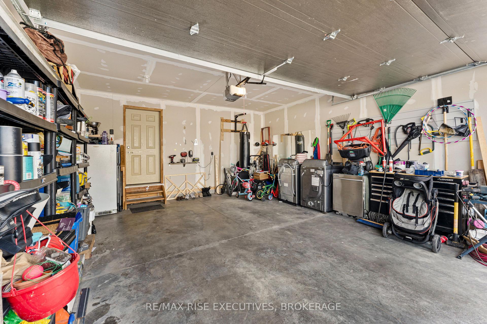 Photo 45 of 1118 Woodhaven Drive, Kingston, City Northwest — HOMEH