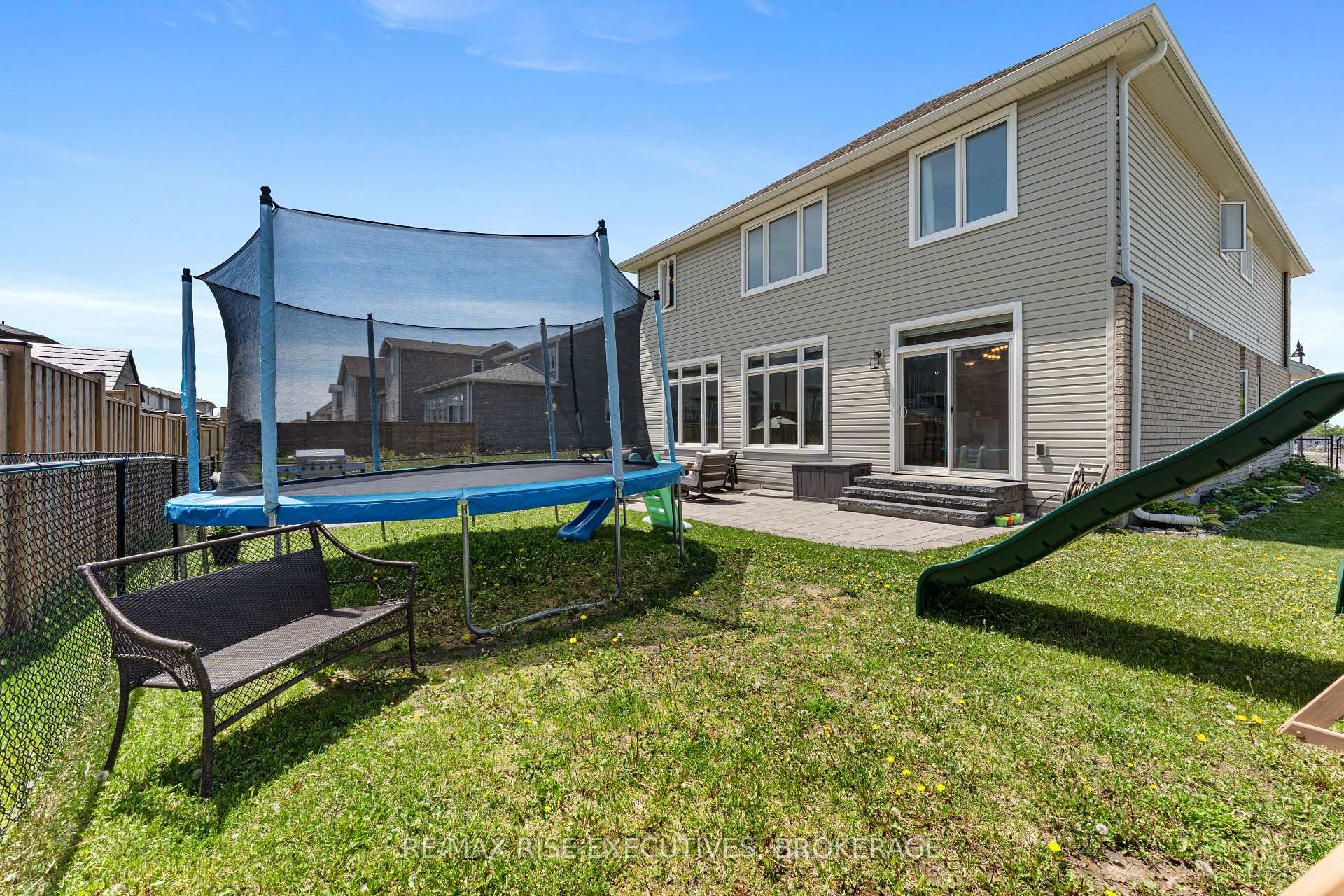 Photo 46 of 1118 Woodhaven Drive, Kingston, City Northwest — HOMEH