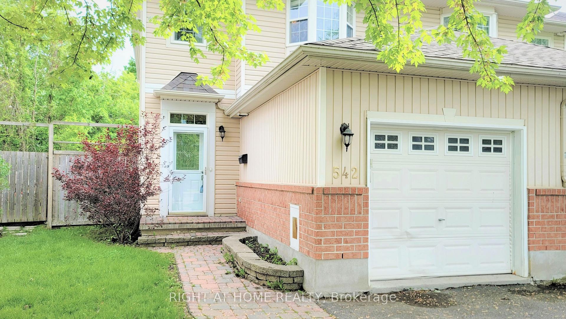 Photo 1 of 542 Aberfoyle Circle, Ottawa, Kanata - Morgan's Grant/South March — HOMEH