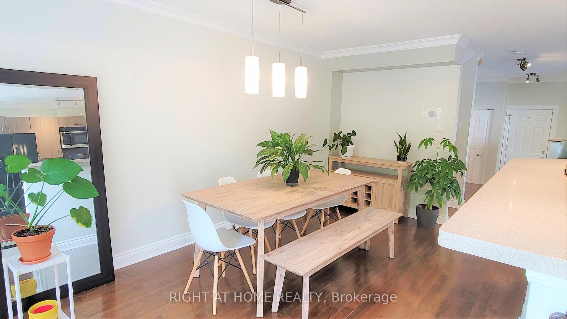 Photo 11 of 542 Aberfoyle Circle, Ottawa, Kanata - Morgan's Grant/South March — HOMEH