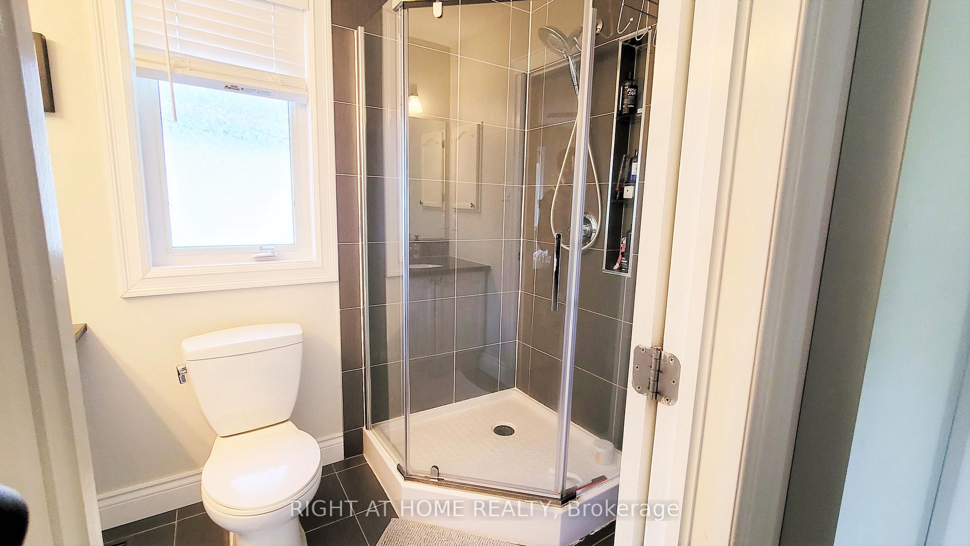 Photo 15 of 542 Aberfoyle Circle, Ottawa, Kanata - Morgan's Grant/South March — HOMEH