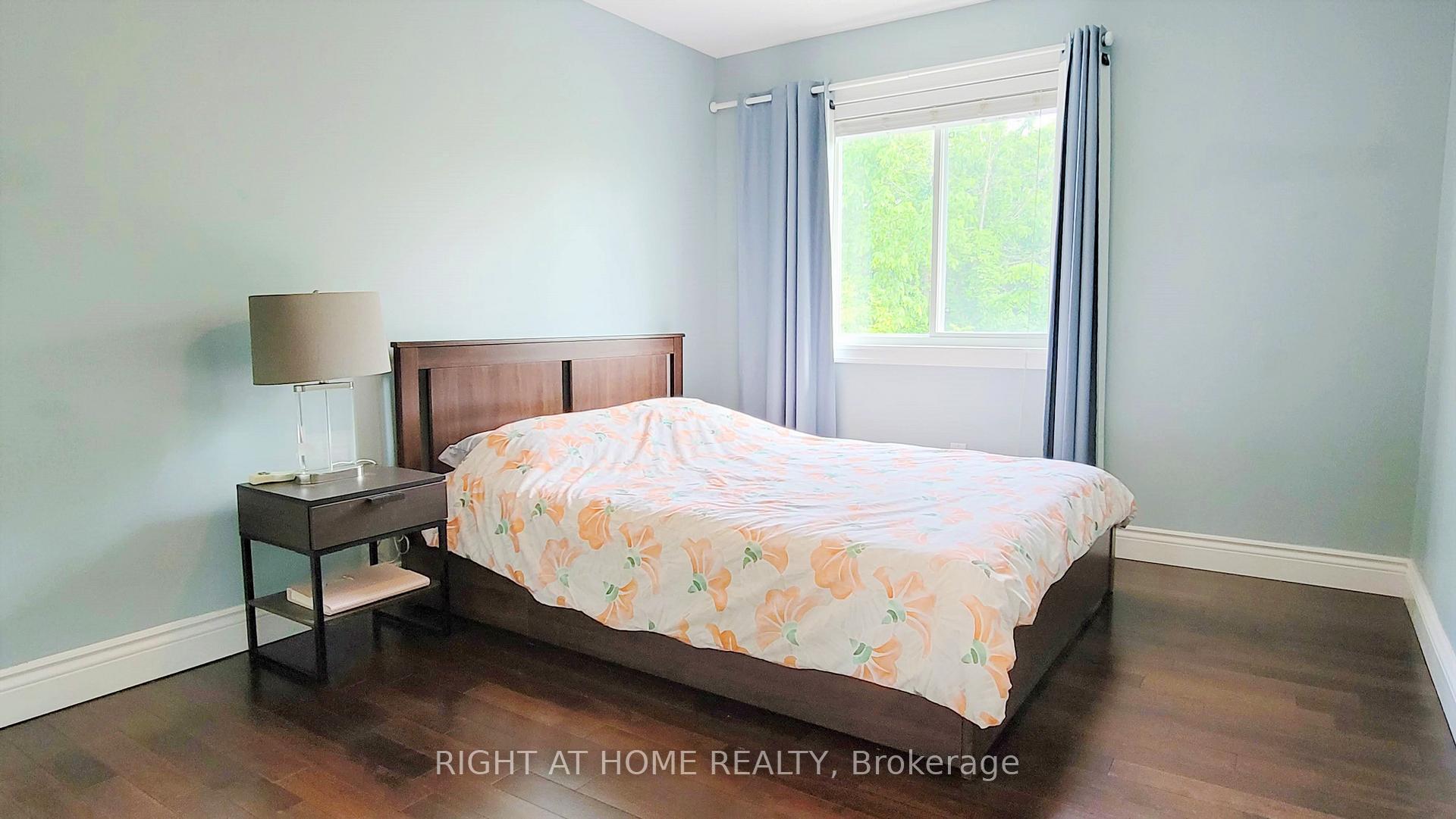 Photo 17 of 542 Aberfoyle Circle, Ottawa, Kanata - Morgan's Grant/South March — HOMEH