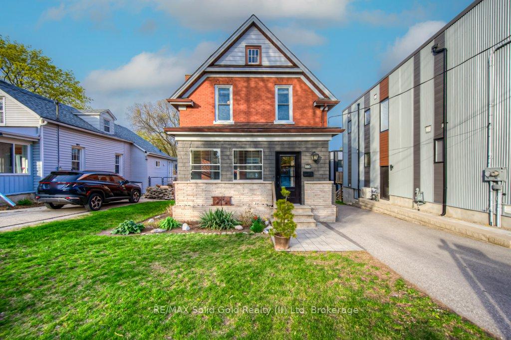 Photo 1 of 158 Waterloo Street, Kitchener — HOMEH