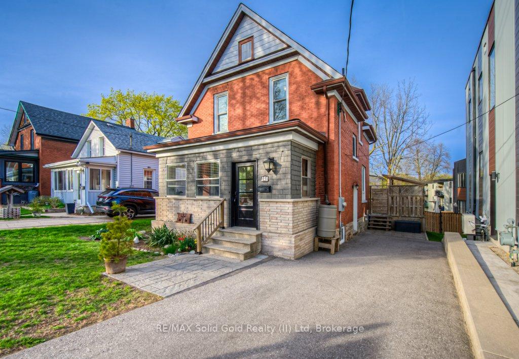 Photo 2 of 158 Waterloo Street, Kitchener — HOMEH