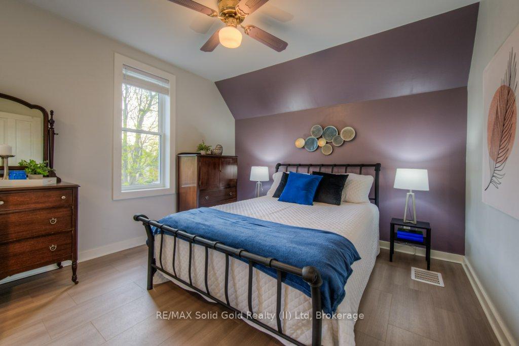 Photo 18 of 158 Waterloo Street, Kitchener — HOMEH