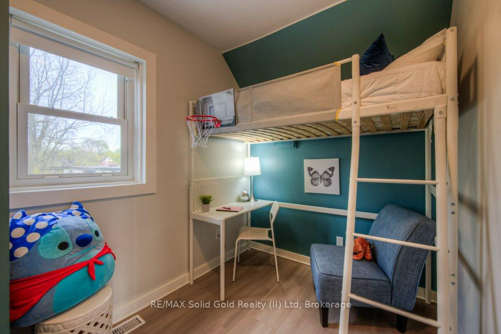 Photo 23 of 158 Waterloo Street, Kitchener — HOMEH