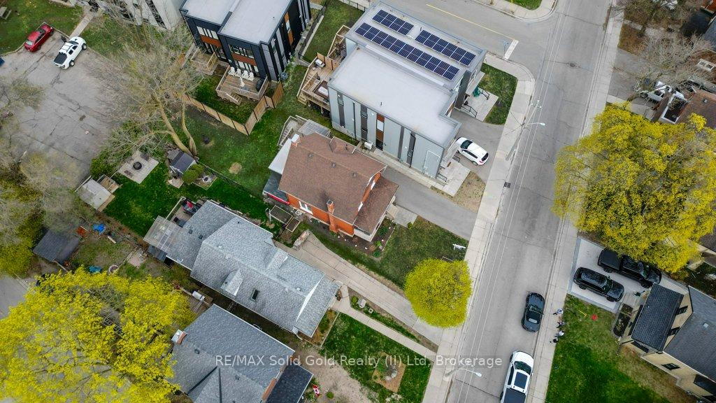 Photo 43 of 158 Waterloo Street, Kitchener — HOMEH