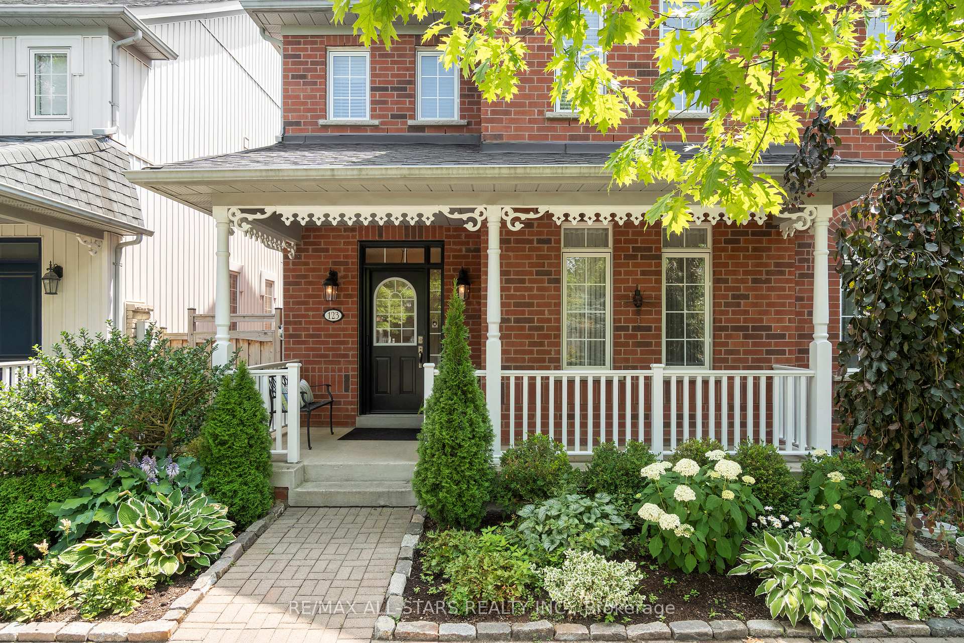 Photo 2 of 123 The Fairways, Markham, Angus Glen — HOMEH