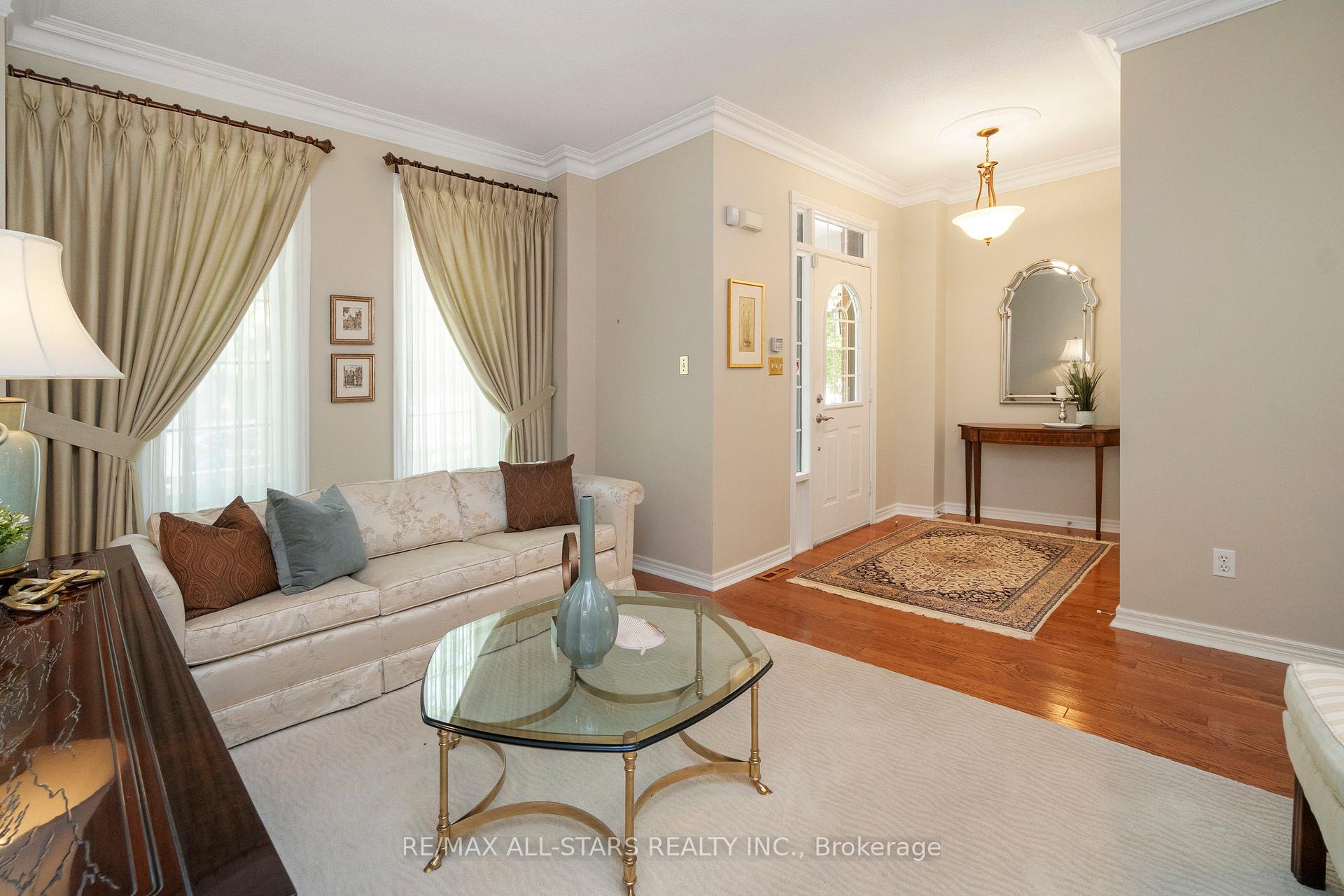 Photo 6 of 123 The Fairways, Markham, Angus Glen — HOMEH
