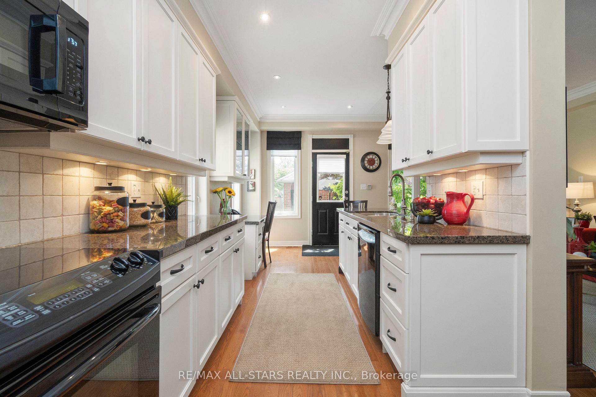 Photo 14 of 123 The Fairways, Markham, Angus Glen — HOMEH