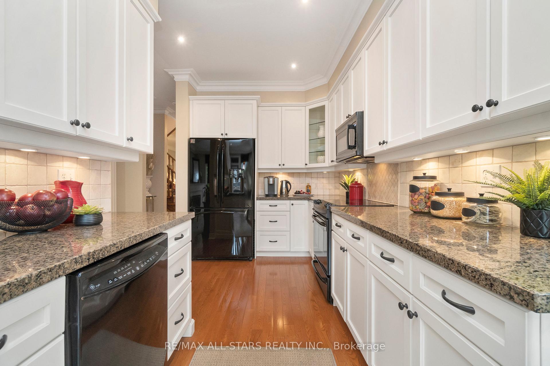 Photo 20 of 123 The Fairways, Markham, Angus Glen — HOMEH