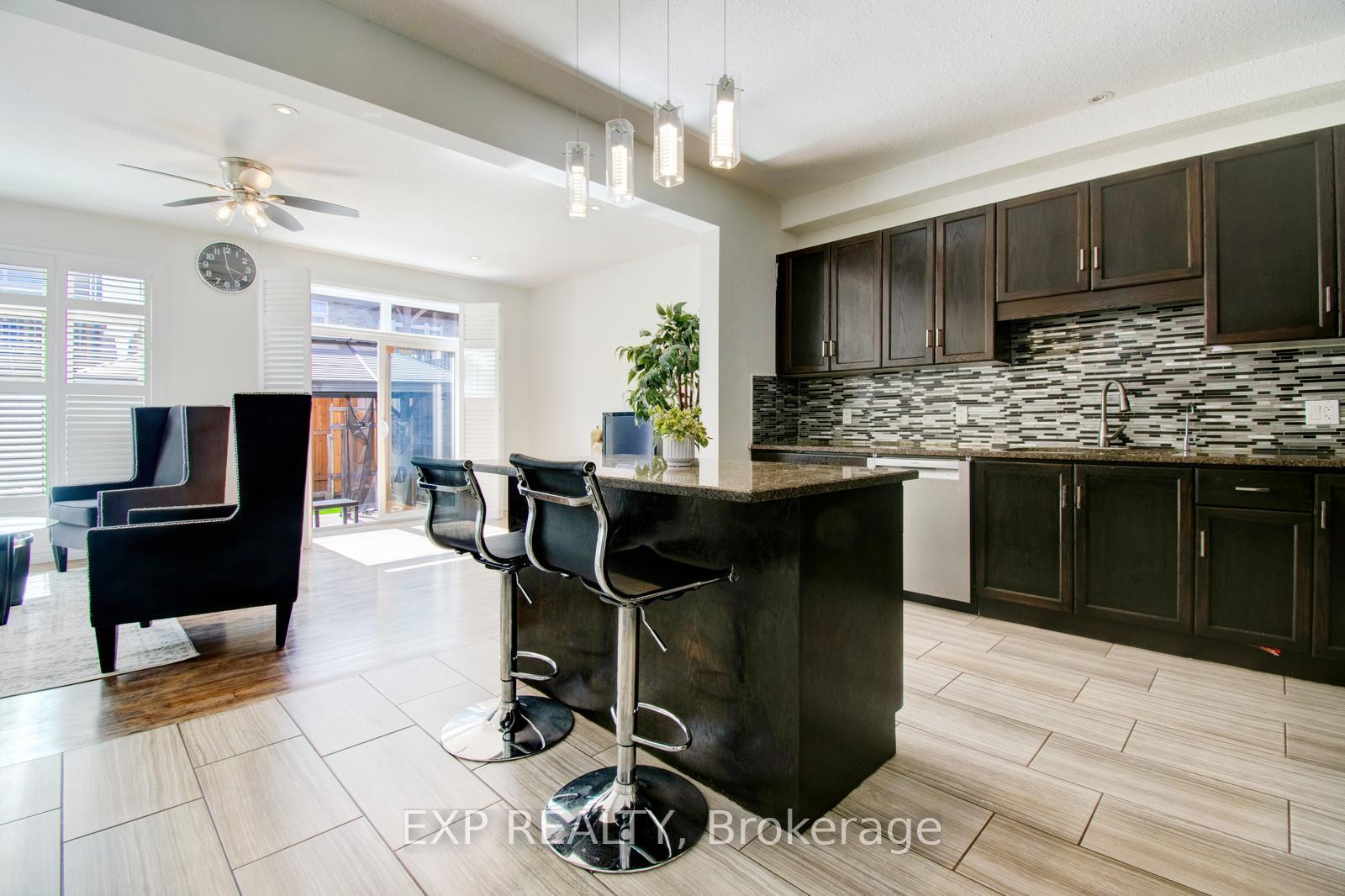 Photo 8 of 14 Willowrun Drive, Kitchener, Grand River South — HOMEH