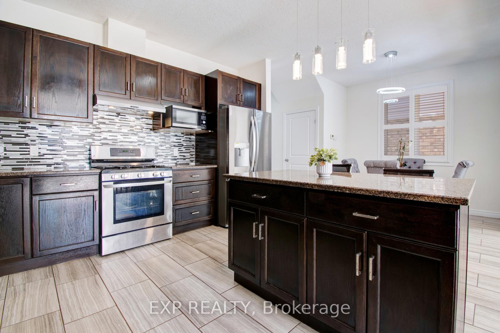 Photo 11 of 14 Willowrun Drive, Kitchener, Grand River South — HOMEH