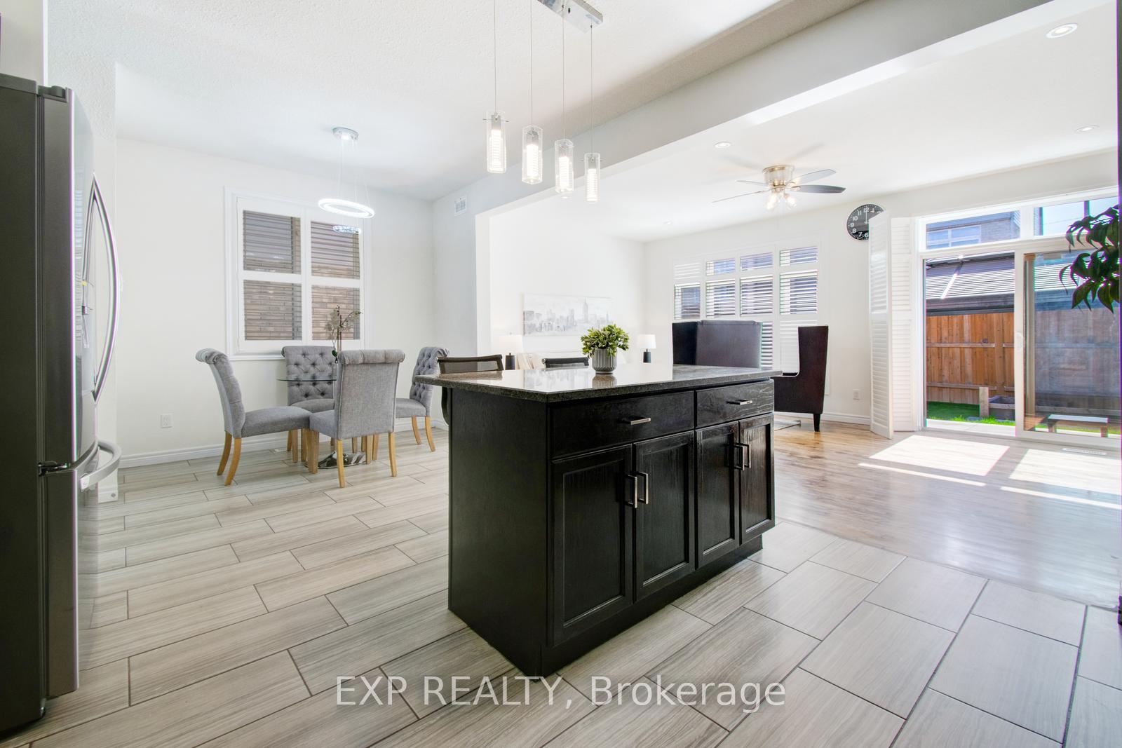 Photo 12 of 14 Willowrun Drive, Kitchener, Grand River South — HOMEH